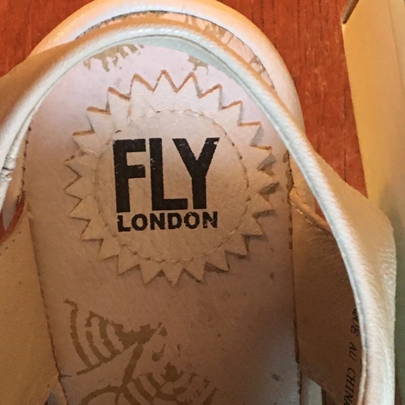 Fly London Ylva Sandals Off White Size 39 (US 8.5 - 9) - Picture 9 of 11